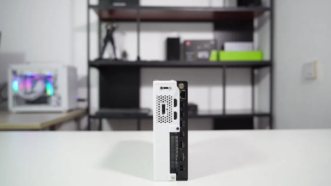 Vỏ 3D cho Lenovo M90q Gen1 + MSI RTX 3050 LP, LCD 3.5" - Image 2