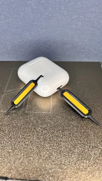 Dụng cụ vệ sinh cổng sạc điện thoại (Phone Charger Port Cleaner) - Image 4