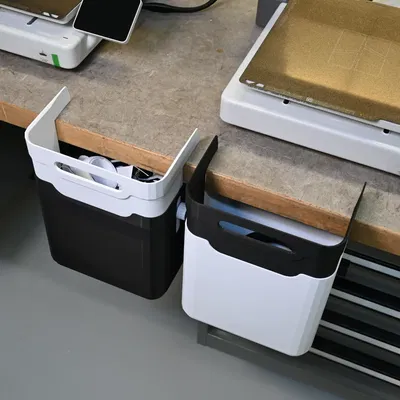 Thùng rác kẹp bàn (Clamp-On Desk Bin) – CALLE