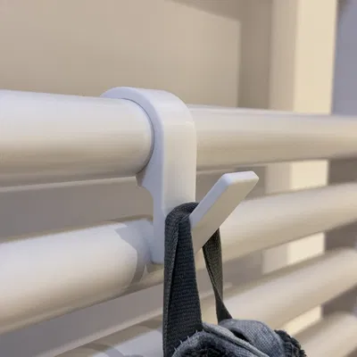 Móc/Treo cho Ống Tản Nhiệt Phòng Tắm (Bathroom Radiator Hook / Hanger)