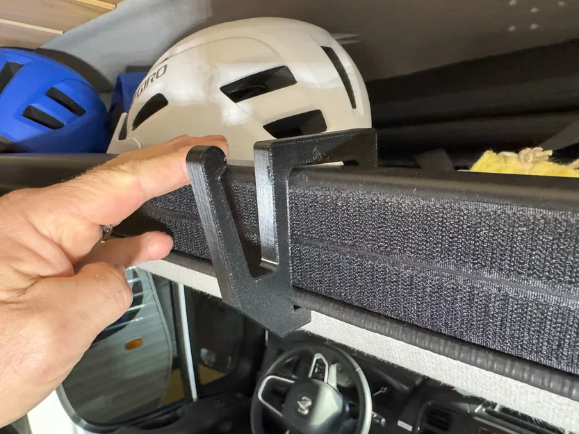 Móc Treo Cho Kệ Xe RAM Promaster Van - Image 1