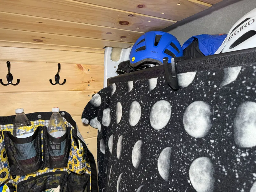 Móc Treo Cho Kệ Xe RAM Promaster Van - Image 10