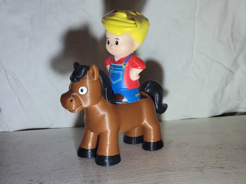 Pony tương thích với Little People - Image 1