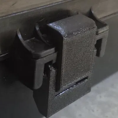 Thay thế bản lề (Hinge replacement)