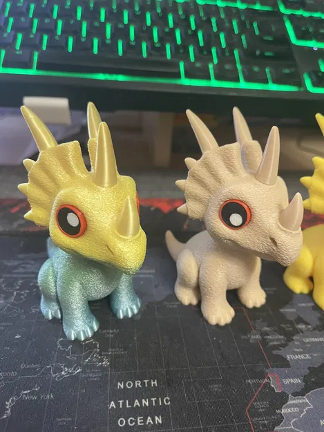 Styracosaurus Nhỏ Dễ Thương – THORNY (cartoon, noAMS) - Image 1