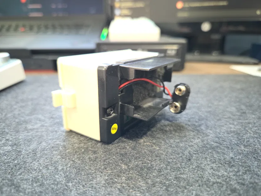 Vỏ electronics thay thế cho Takamine TK4NT Preamp - Image 4