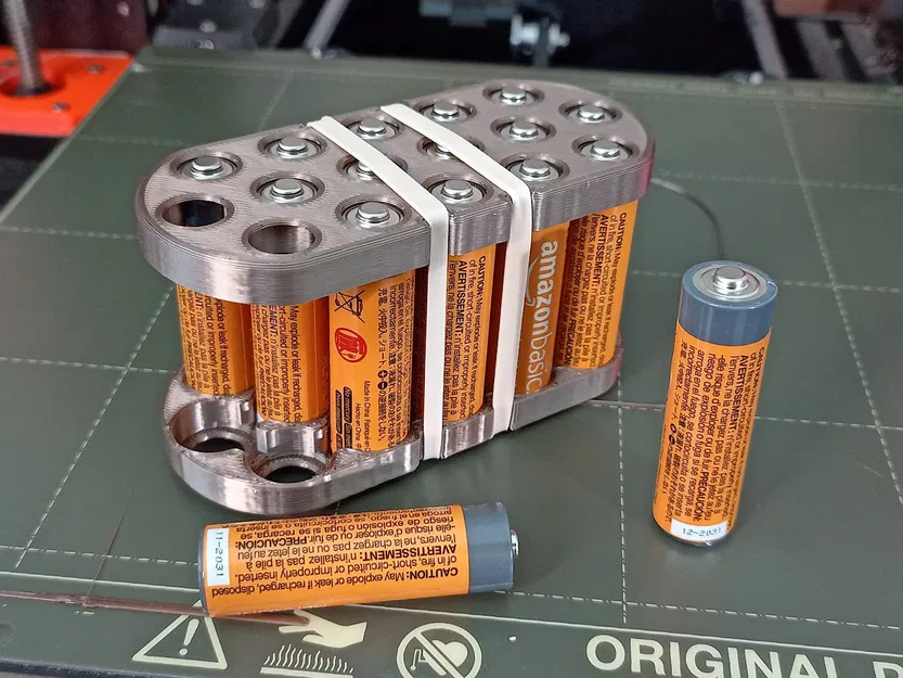 Giải pháp lưu trữ pin AA & AAA Rubberbandabble - Image 1