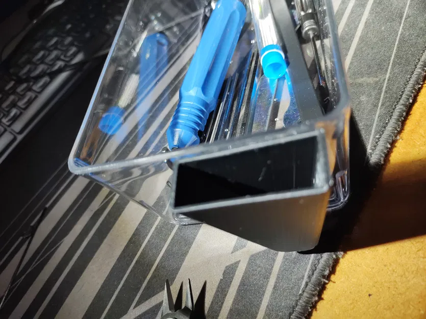 Soporte Pinzas – Giá đỡ kềm cắt filament - Image 2