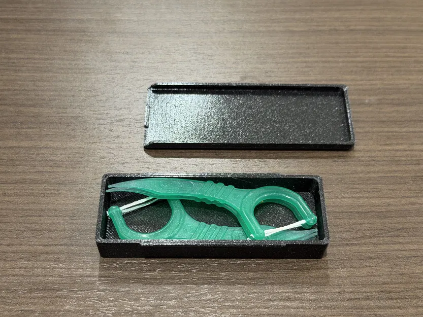 Hộp đựng chỉ nha khoa Glide (Glide Floss Case) - Image 1