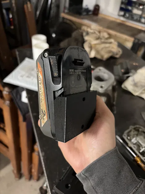 Ngàm gắn pin RIDGID 18V (RIDGID 18V Battery Mount) - Image 1