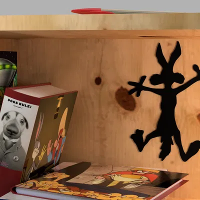 Wile-E Coyote bị tông bẹp dính lên tường