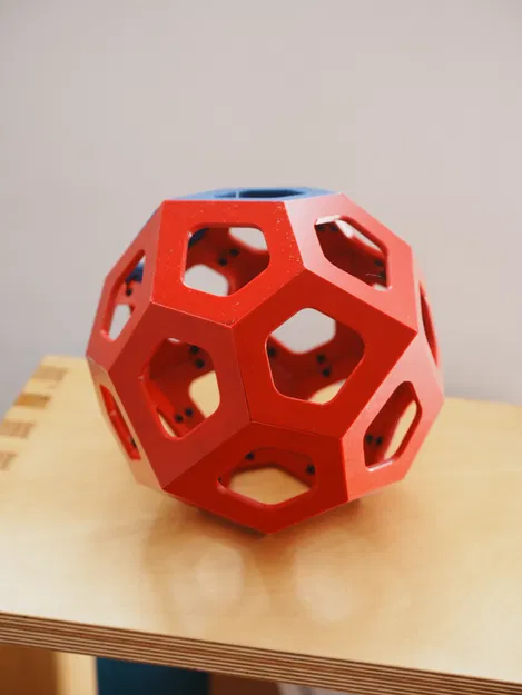 Mô hình Pentagonal Icositetrahedron - Image 1