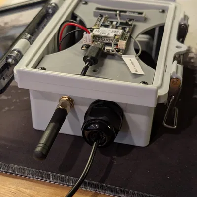 Meshtastic Battery Tray & RAK4631 Mount – Khay pin & ngàm gá WisBlock