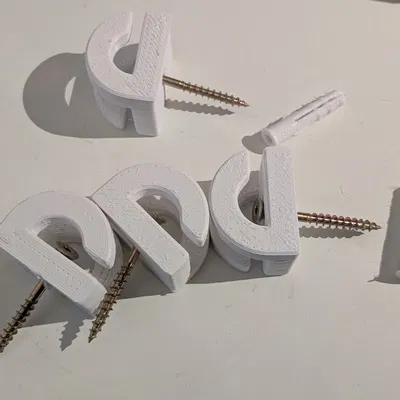 Móc treo trần (Ceiling hook)