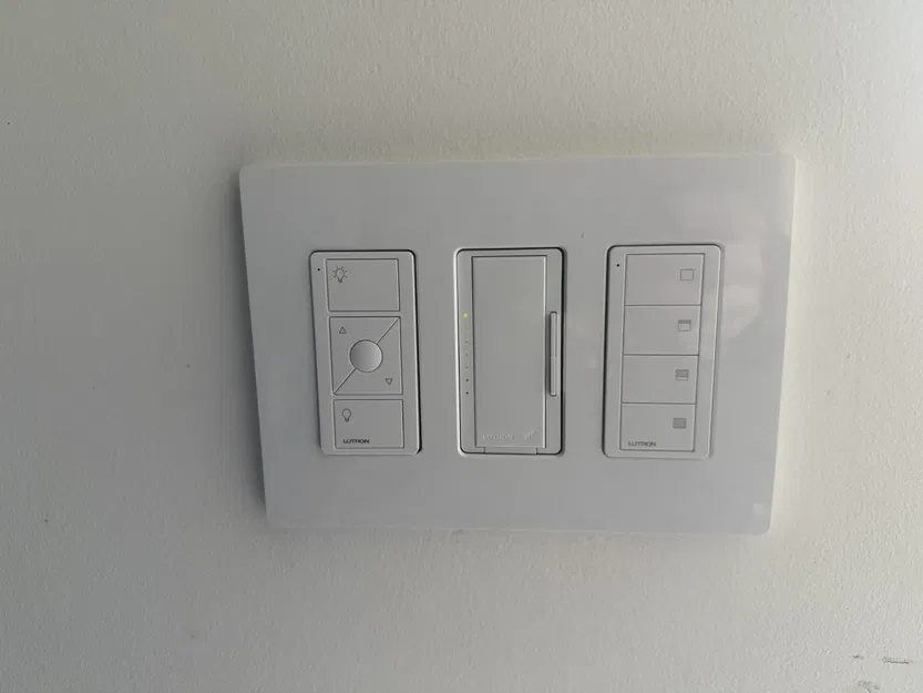 Ngàm gắn Lutron Pico - Sửa đúng khoảng cách lỗ khoan - Image 1