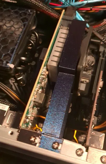 Ngàm gắn quạt 60mm cho khe PCI-E low profile, kéo dài cho RAID Controller - Image 1