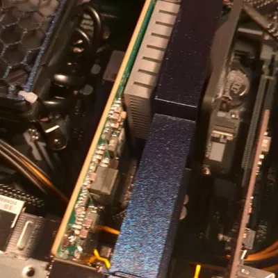 Ngàm gắn quạt 60mm cho khe PCI-E low profile, kéo dài cho RAID Controller