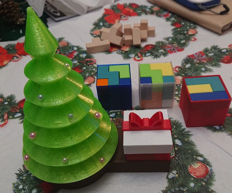 Đèn cây thông Noel kèm cube puzzle – quà tặng 3D - Image 1