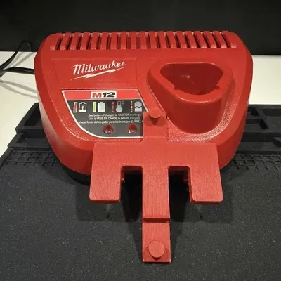 Giá treo sạc Milwaukee M12 cho IKEA SKADIS (mount)