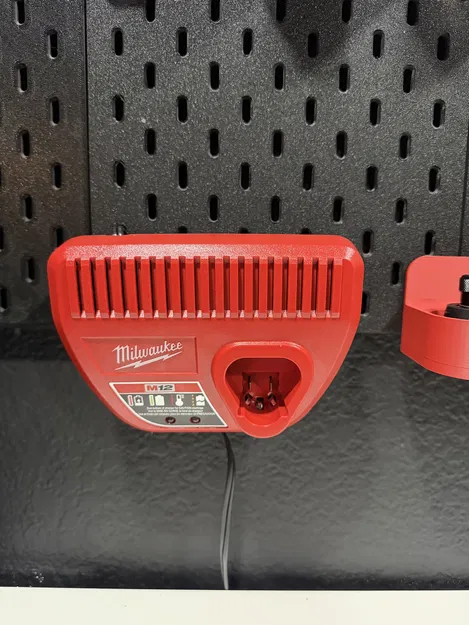 Giá treo sạc Milwaukee M12 cho IKEA SKADIS (mount) - Image 3