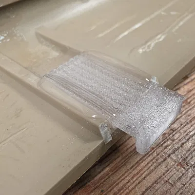 Kẹp vỏ C64 (C64 Case Clip)