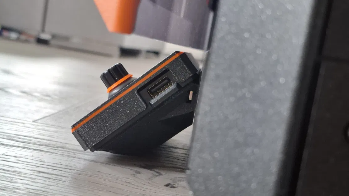 Core One / + / L_ _ _ Bệ XLCD hạ thấp + hiển thị Status LED - Image 2