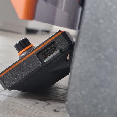 Core One / + / L_ _ _ Bệ XLCD hạ thấp + hiển thị Status LED