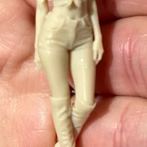 Mô hình tỉ lệ 1:24 emily