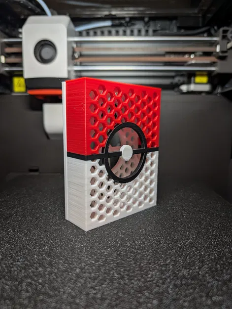 Hộp đựng thẻ Toploader chủ đề Pokeball - Image 3