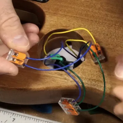 Nút bịt và jig khoan cho hiệu ứng guitar