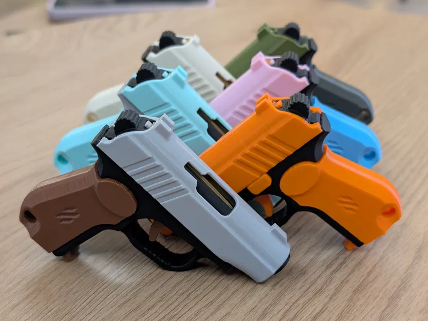 Móc khóa fidget Makarov PM – Đồ chơi trượt slide (Slide-Action) - Image 1