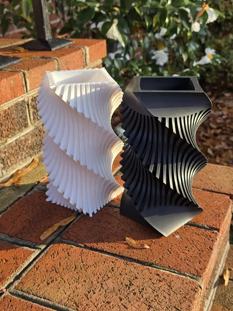 Tái Hiện Nghệ Thuật: Bình Hoa Helix - Image 5