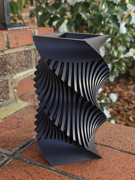 Tái Hiện Nghệ Thuật: Bình Hoa Helix - Image 6