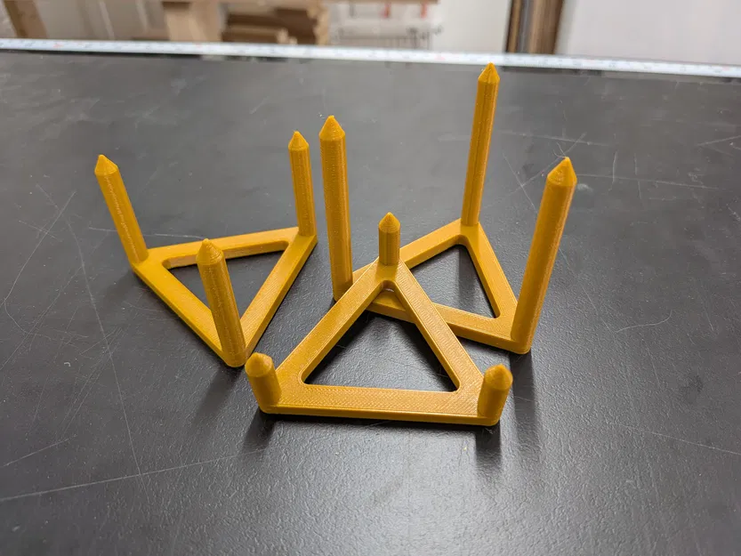 Chân Tripod Xếp Chồng Để Sơn (Stacking Paint Tripods) - Image 3