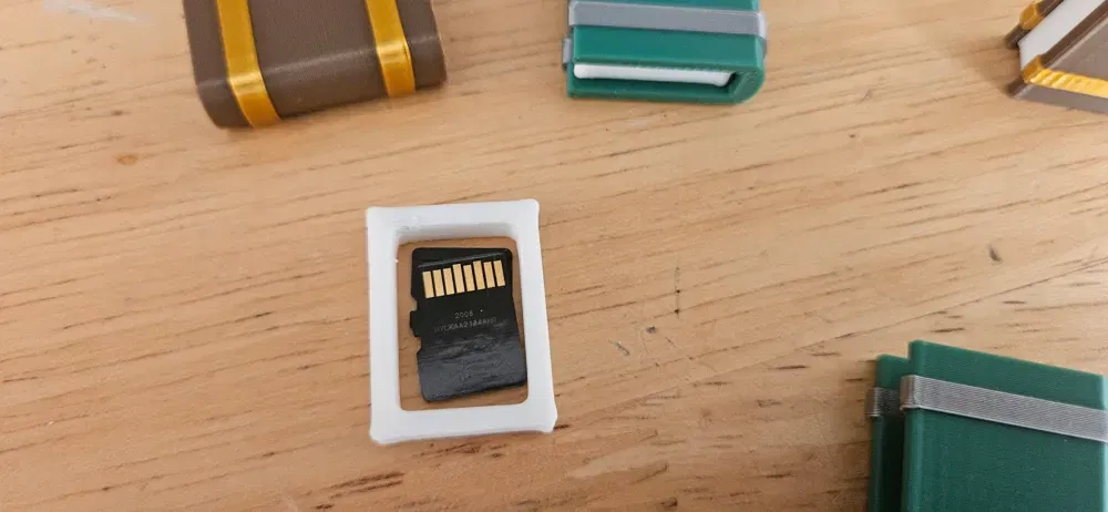 Tiny Book – Sách tí hon có thể mở, có ngăn chứa bên trong - Image 11