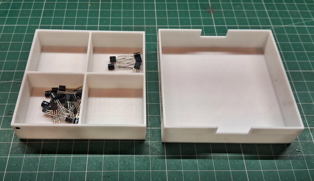 Hộp Linh Kiện 4X4 (4X4 Components Box) - Image 1