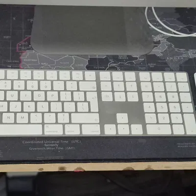 Giá đỡ gắn dưới bàn low profile cho Apple Magic Keyboard & Track Pad