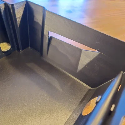 Organizer hộc trung tâm Volvo XC90 T8 (MY 2025.5 trở đi)