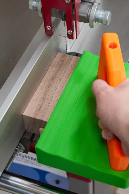 BandsägeFix Bandsaws Jig – Cữ (jig) cắt chi tiết nhỏ an toàn cho bandsaw - Image 3