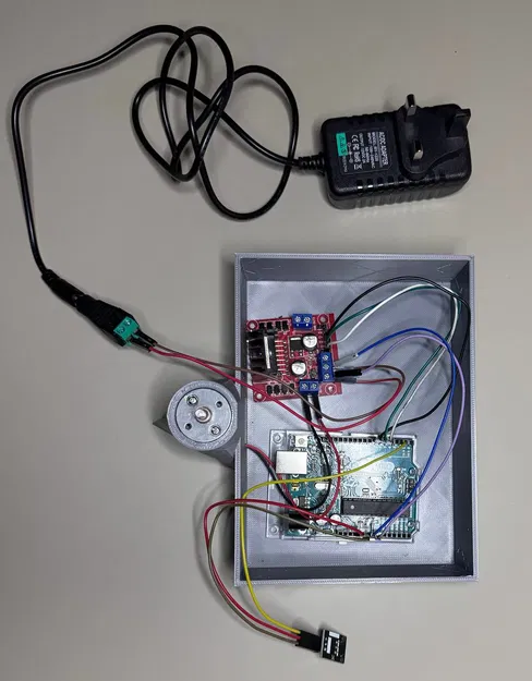 Đồ chơi rượt đuổi chạy pulley điều khiển từ xa cho thú cưng - Image 7