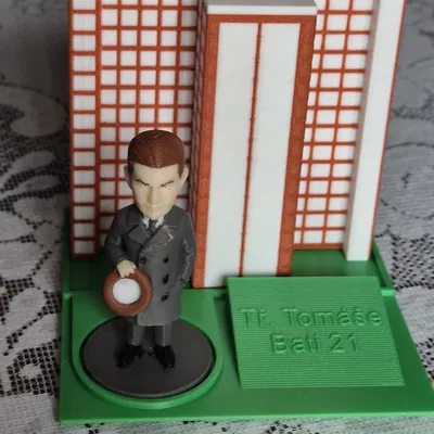 Tomáš Baťa + Tř. Tomáše Bati 21 (Karfík)