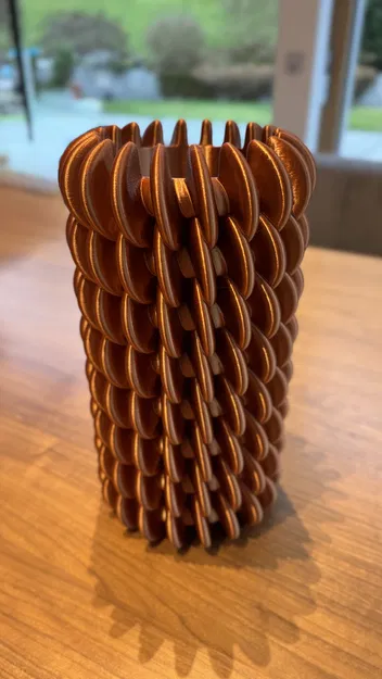 Bình hoa Complex (Complex Vase) - Image 1