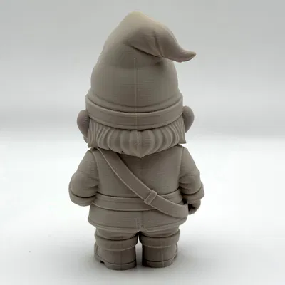Chú Lùn Bưu Tá Khu Vườn (Garden Gnome Mailman)