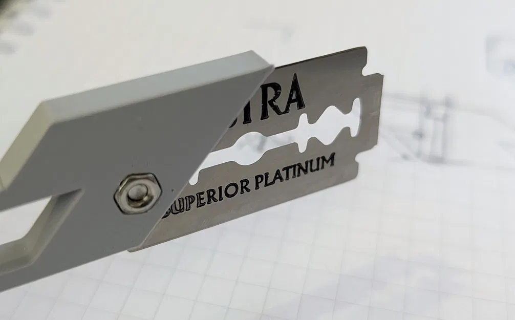 Tay cầm lưỡi dao cạo (Razor Blade Handle) - Image 2