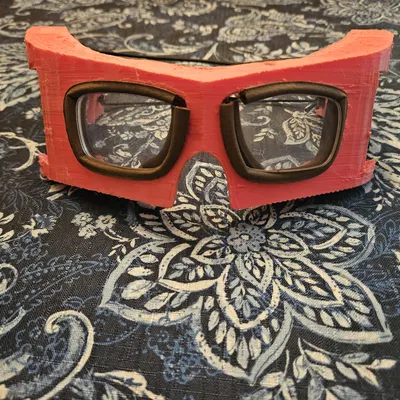 Mask với lỗ tròng kính tuỳ chỉnh