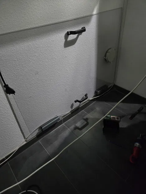 Ngàm/giá treo tường cho tấm Plexiglas 8 mm - Image 2