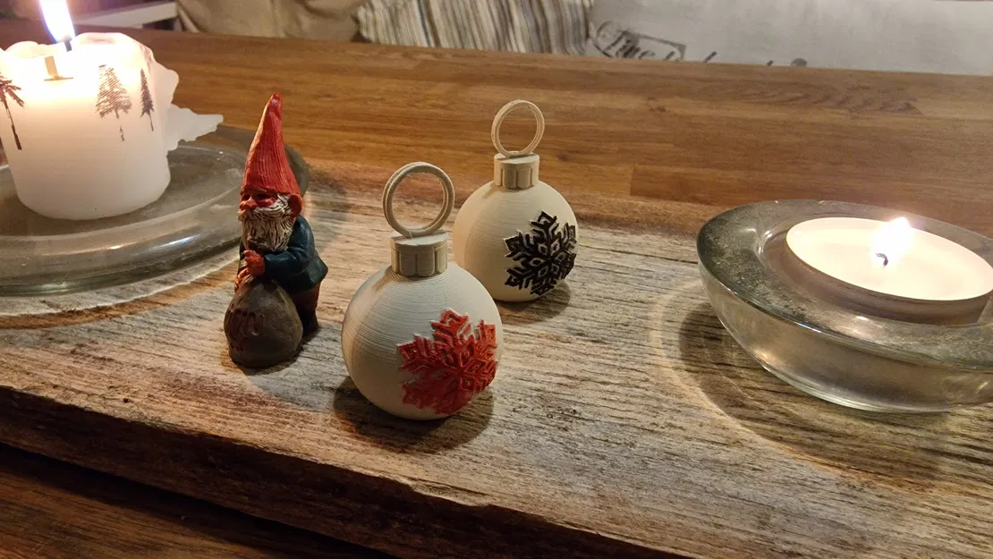 Kẹp Thẻ Tên Hình Quả Châu Noel (Christmas Bauble Place Card Holder) - Image 5