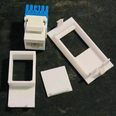 Adapter faceplate in 3D cho RJ45 keystone jack chuẩn, hợp Anchor Roma Plus