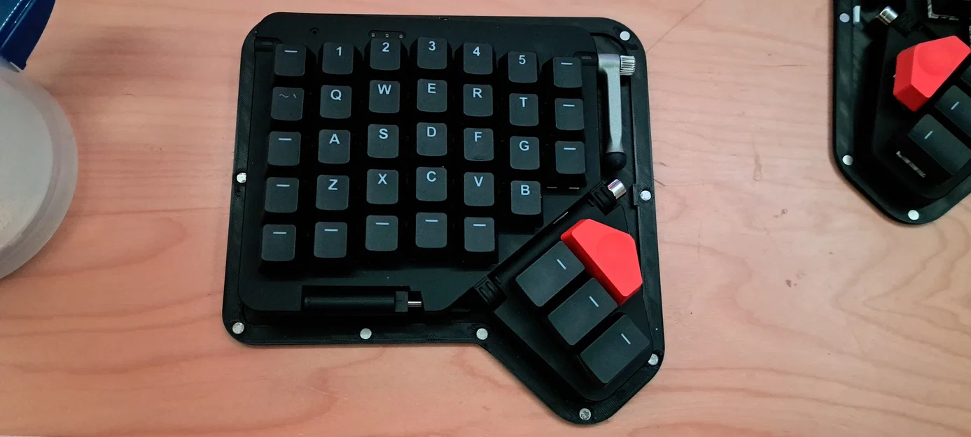 Hộp cứng ZSA Moonlander (ZSA Moonlander Hard Case) - Image 3