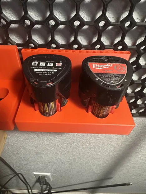 Bản remix giá đỡ pin Milwaukee M12 - Image 1